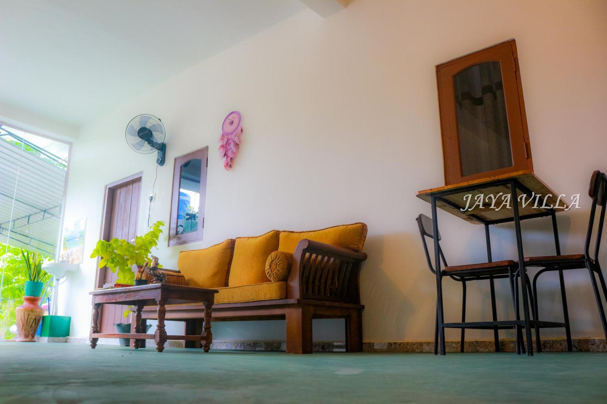 Jaya Villa - Near Airport Негомбо Экстерьер фото
